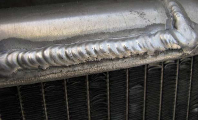 ремонта радиатора с помощью аргонной сварки